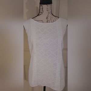 5$/25 Talbots White Eyelet Blouse